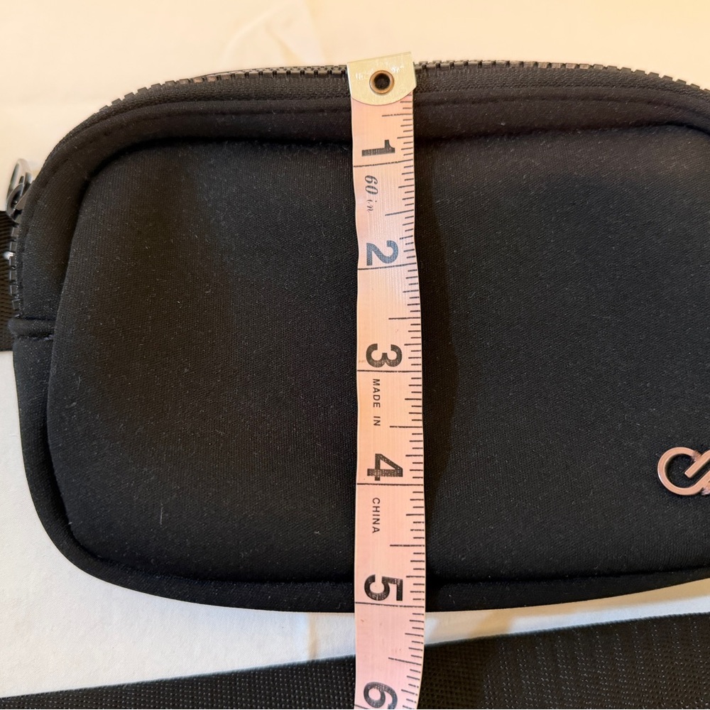 NWOT Calia Brand Neoprene Black Belt Bag. - Picture 7 of 7